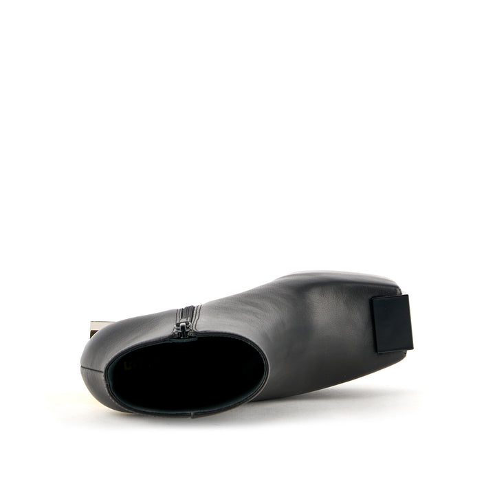 cubist bootie black 5 top view