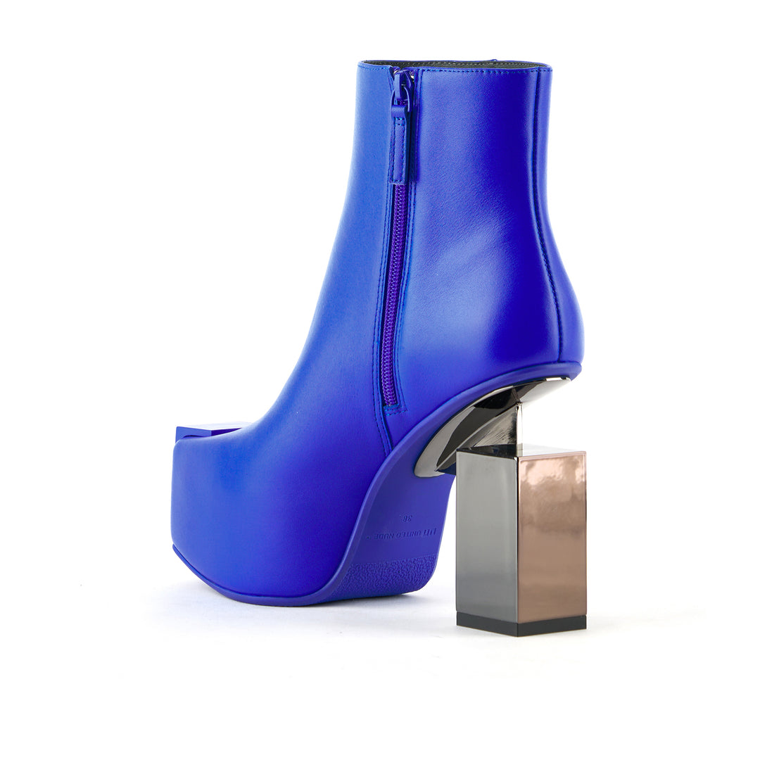 cubist bootie dazzling blue 4 angle in view