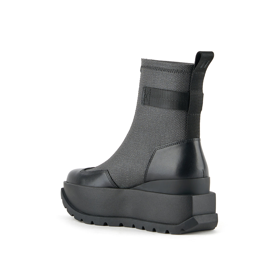 roko bootie ii black iii 4 angle in view