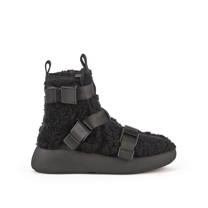 bo galaxy lady shearling black 1 outside view aw23
