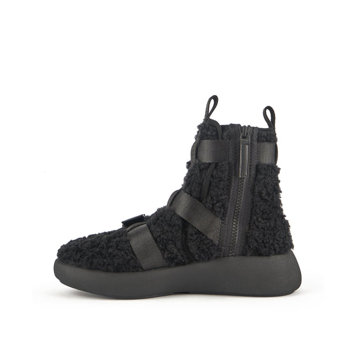 bo galaxy lady shearling black 3 inside view aw23