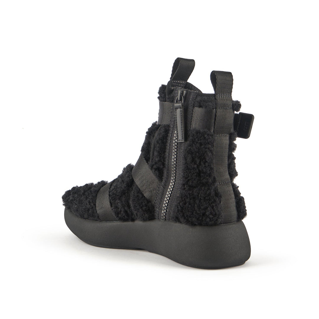 bo galaxy lady shearling black 4 angle in view aw23