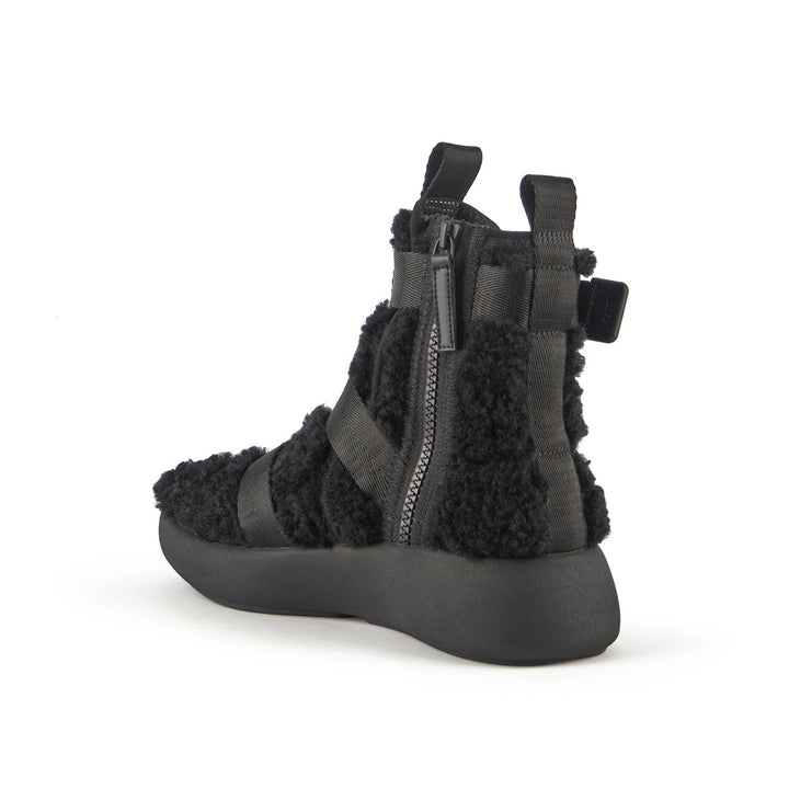 bo galaxy lady shearling black 4 angle in view aw23