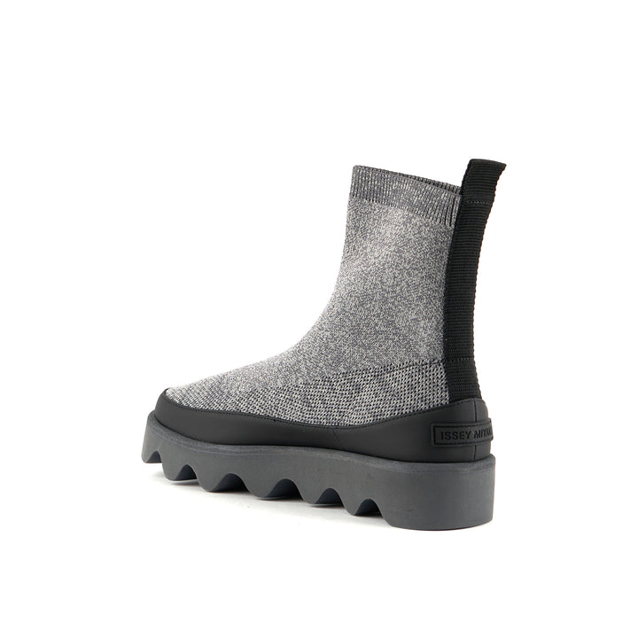 bounce 3 short boot gray hued 4 angle in view