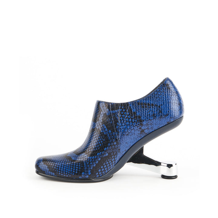 eamz dot cobalt 3 inside view aw23