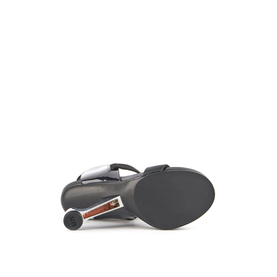 eamz raiko black iridescent bottom view