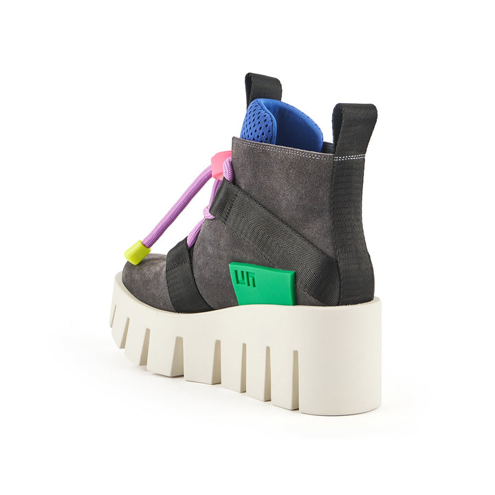 grip nomad lo ii astro 4 angle in view aw23