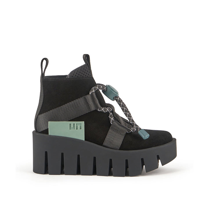 grip nomad lo ii basalt 1 outside view aw23