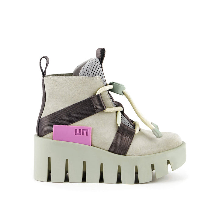 grip nomad lo ii pumice 1 outside view aw23