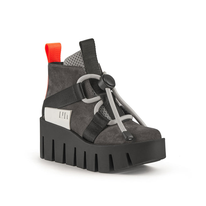 grip nomad lo ii racer 2 angle out view aw23