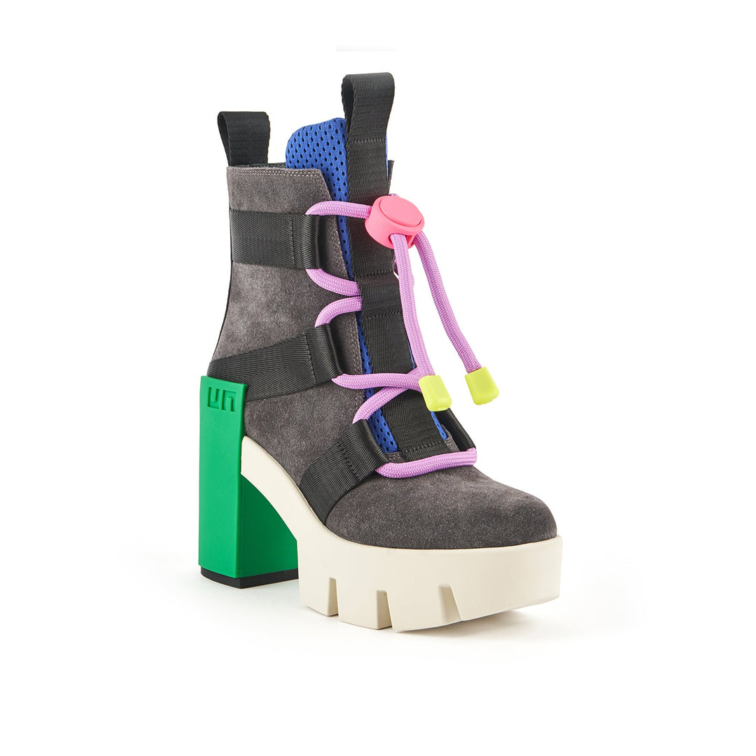 grip nomad mid ii astro 2 angle out view aw23