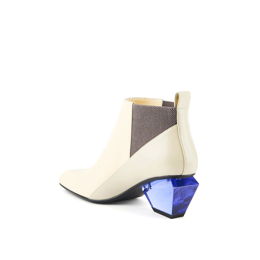 jacky x pumice 4 angle in view aw23