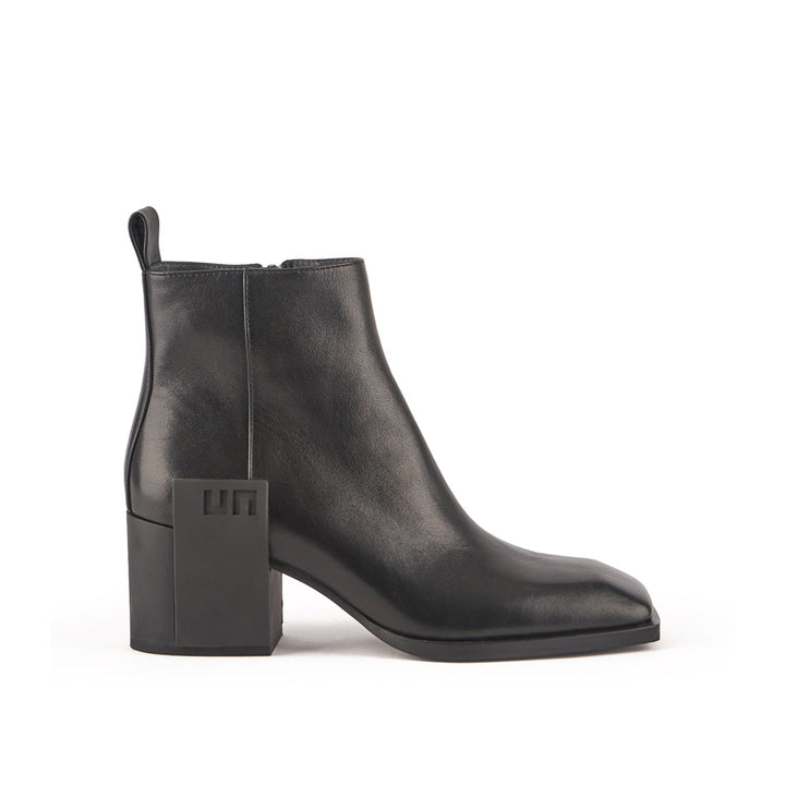jimmy mid ii black 1 outside view aw23