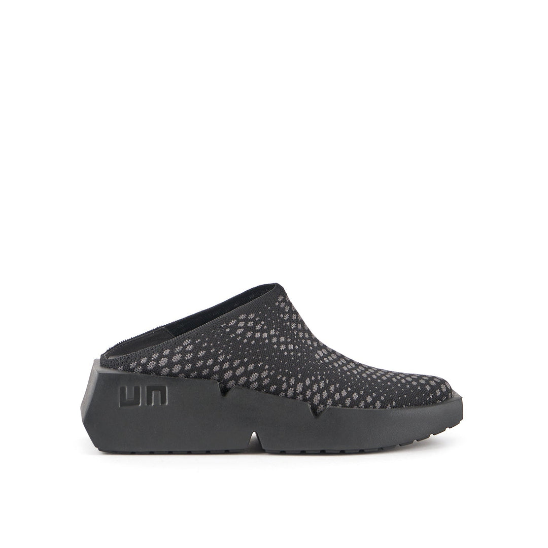mega mule black outside view
