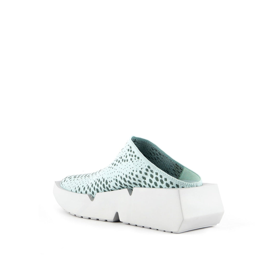 mega mule fresh mint angle in view