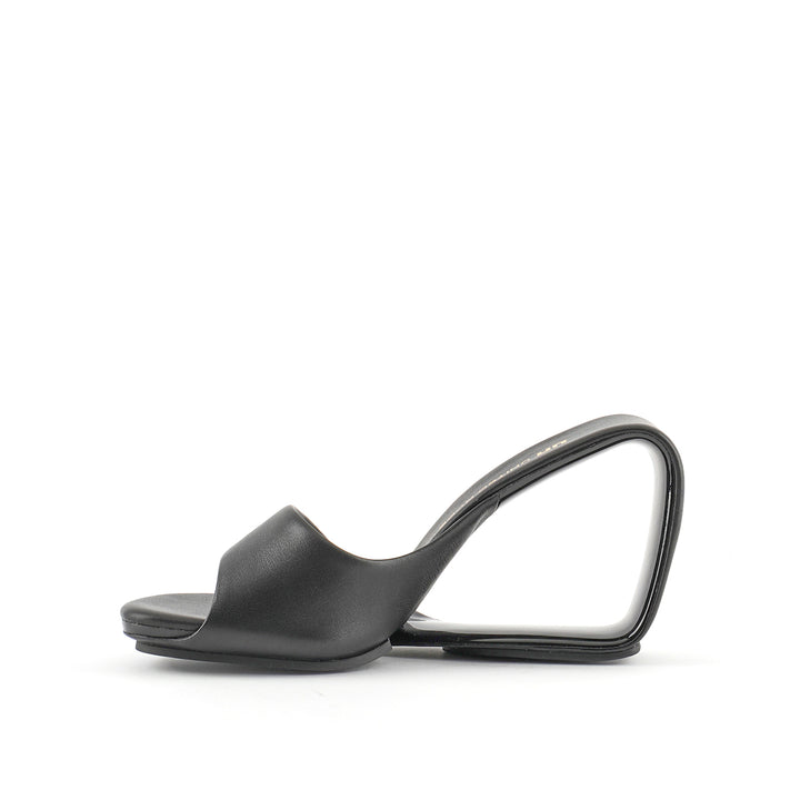 mobius hi black inside view