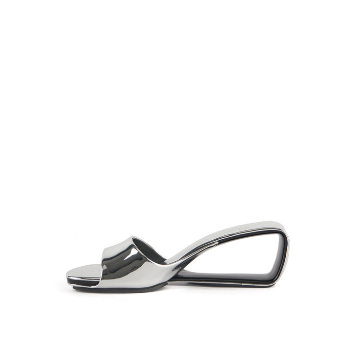mobius mid mirror silver inside view