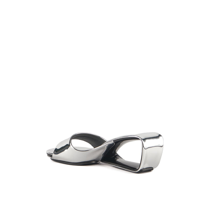 mobius mid mirror silver angle in view