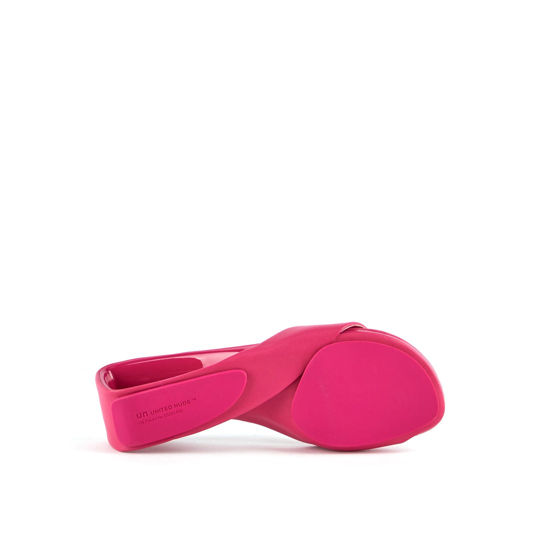 mobius mid pink flash bottom view