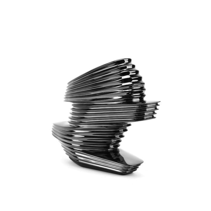 zaha nova black angle in view