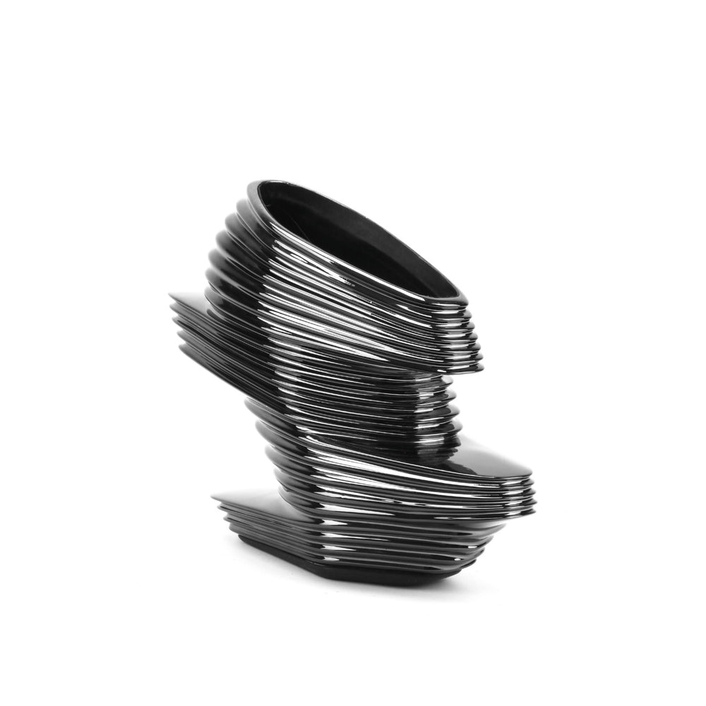 zaha nova black angle out view