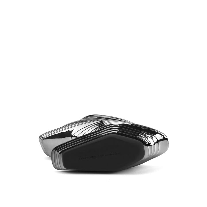 zaha nova black bottom view
