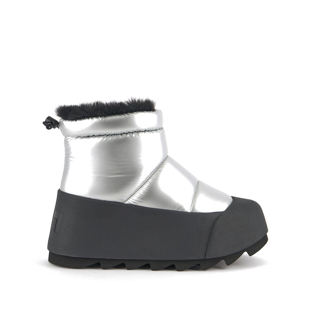 polar bootie ii silver 1 outside view aw23