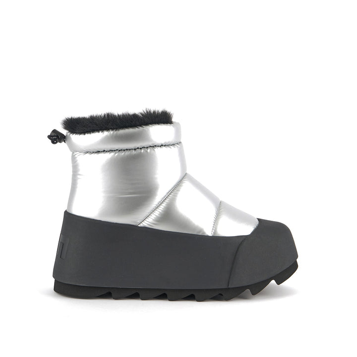 polar bootie ii silver 1 outside view aw23