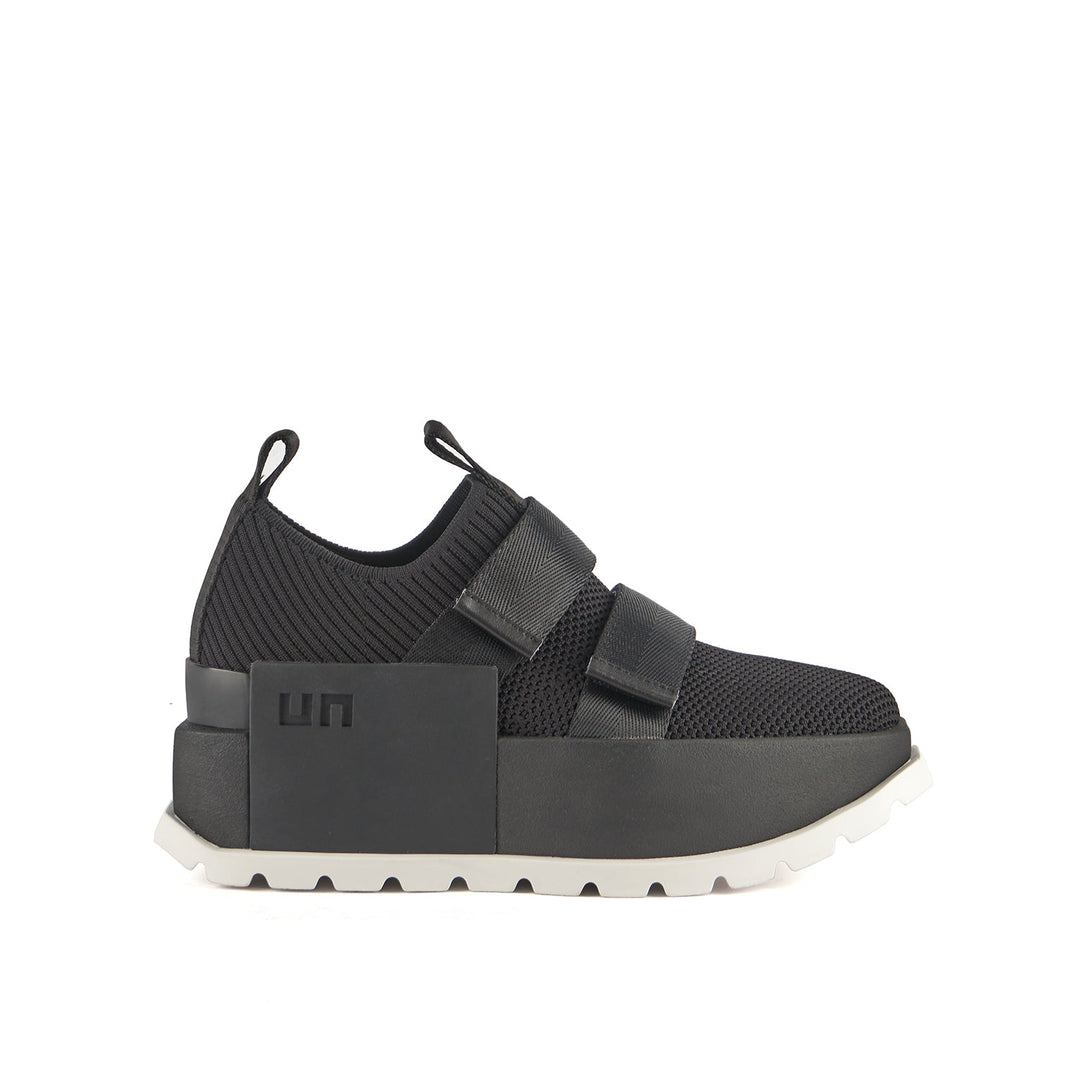 roko run ii black outside view