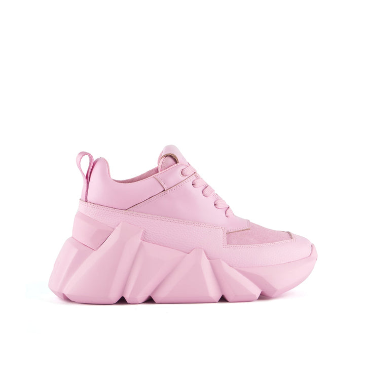 space kick max pink diamond outside view