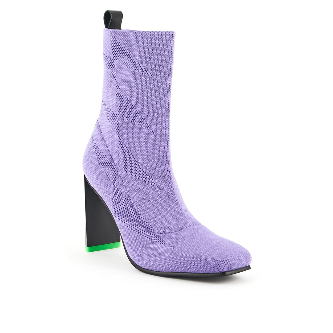 tara boot hi violet 2 angle out view aw23