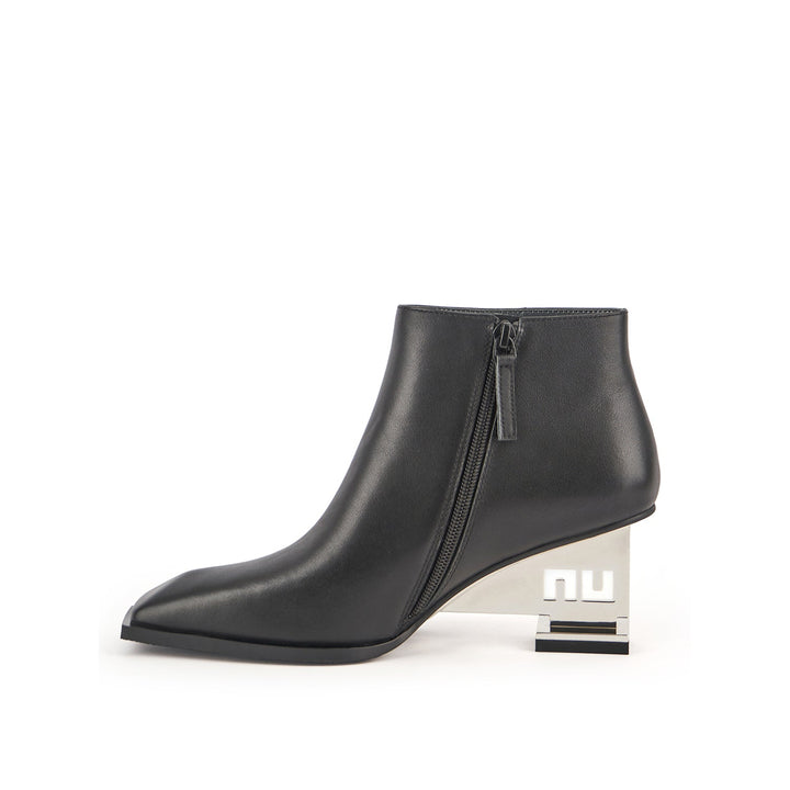 un bootie mid ii black 3 inside view aw23