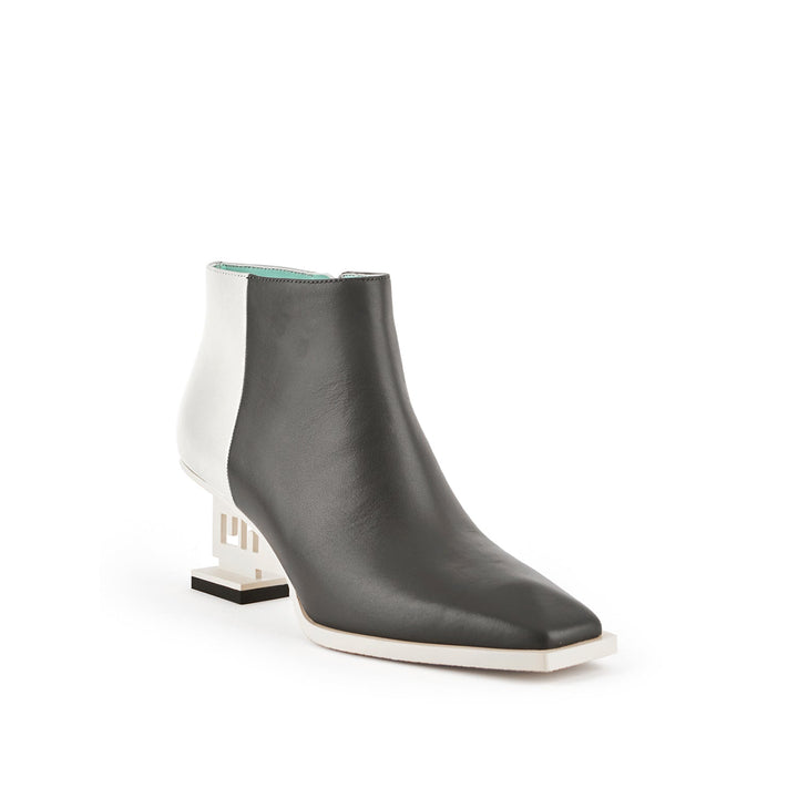 un bootie mid ii racer 2 angle out view aw23
