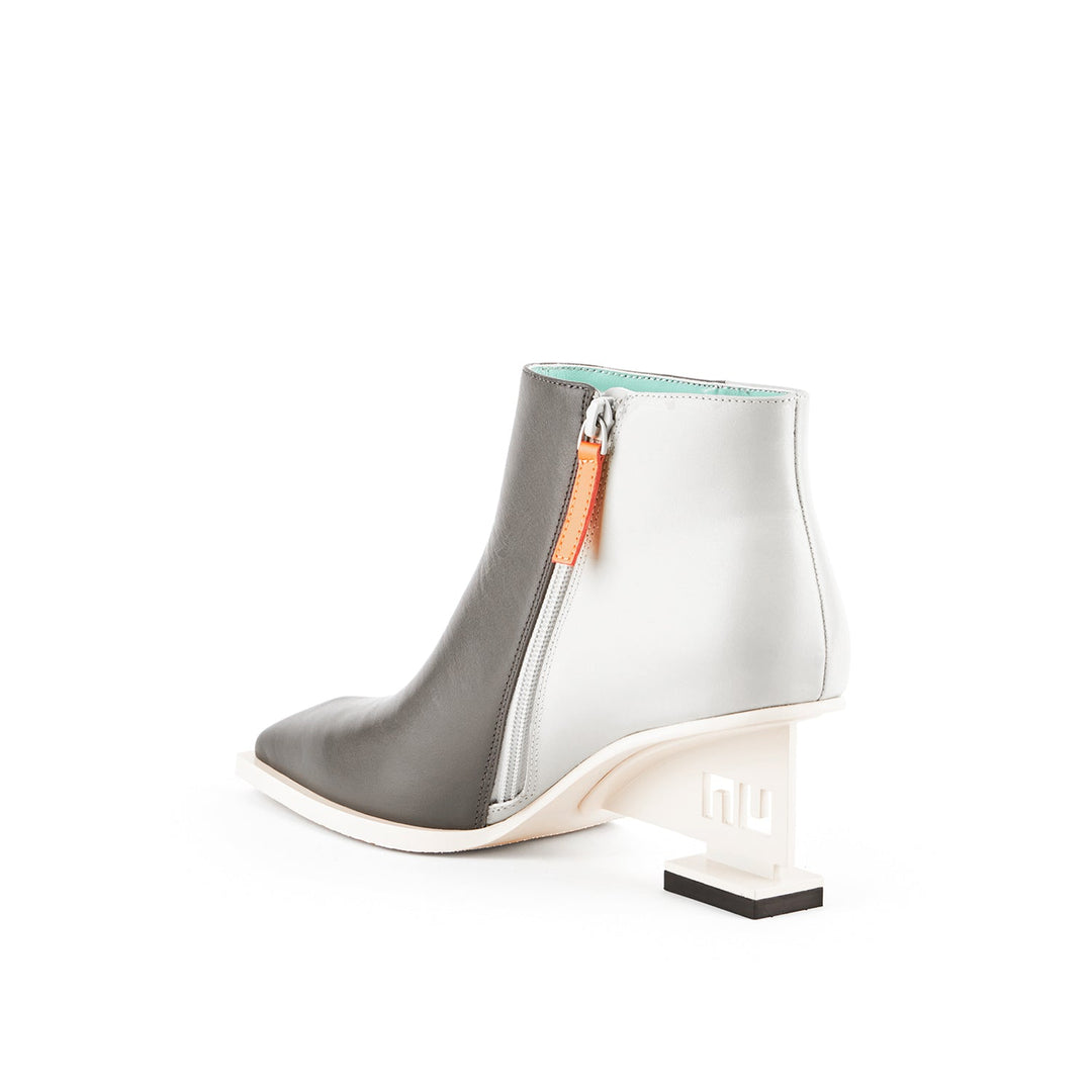 un bootie mid ii racer 4 angle in view aw23