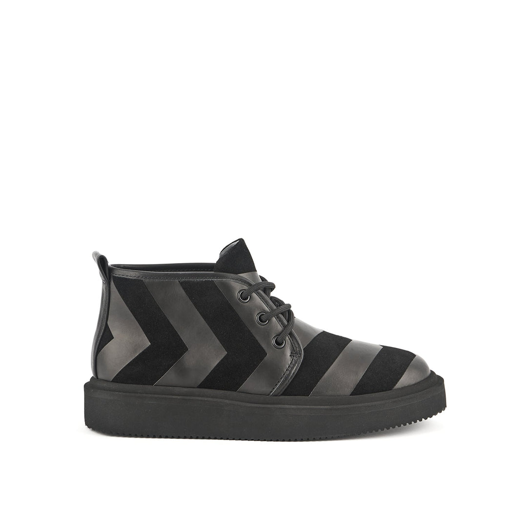 un geo desert lady black 1 outside view aw23