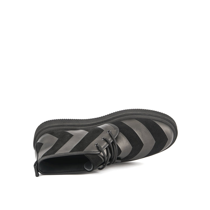un geo desert mens black 5 top view aw23