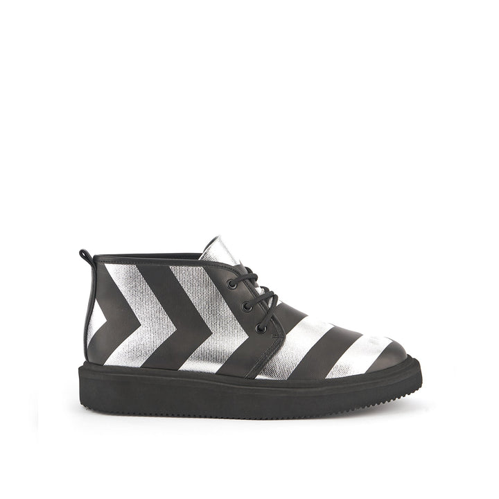 un geo desert mens mono 1 outside view aw23