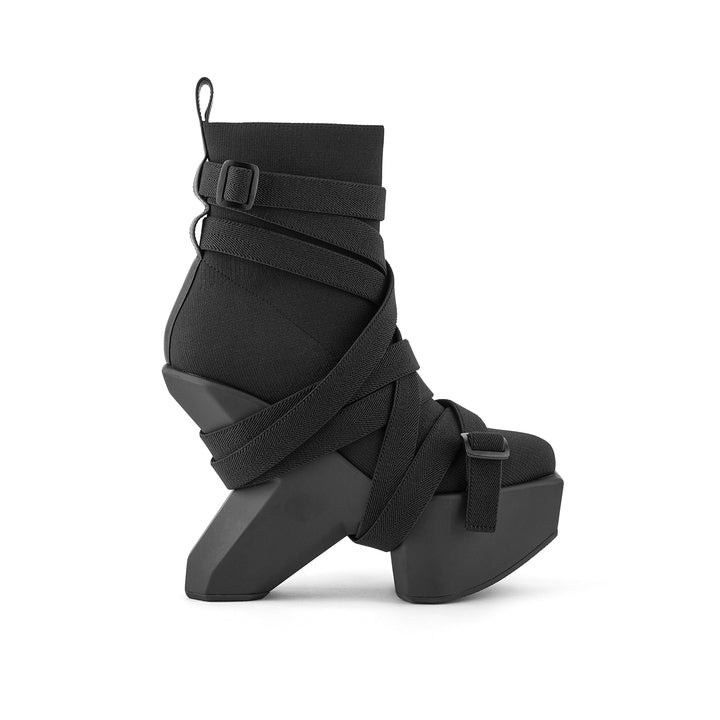 boulder bond boot black 1 outside