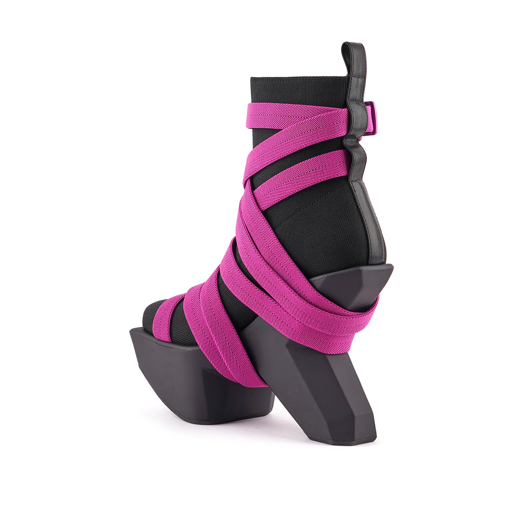 boulder bond boot deep orchid 4 angle in