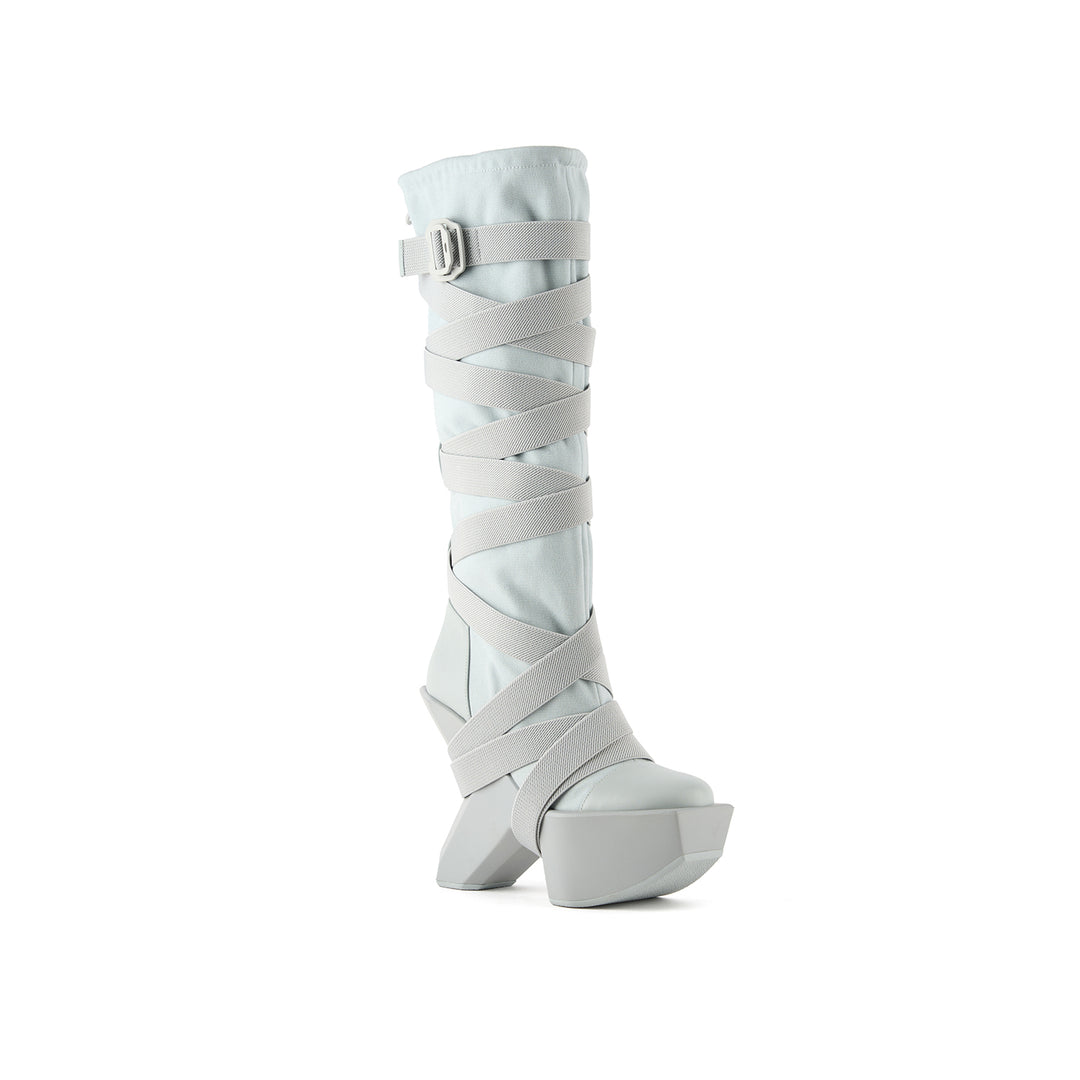boulder boot dawn angle out view