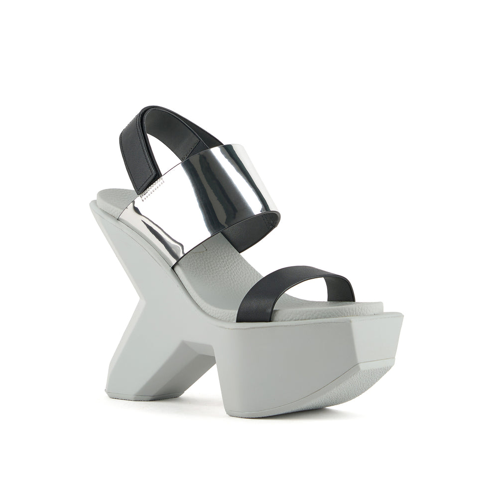 boulder sandal silver 2 angle out