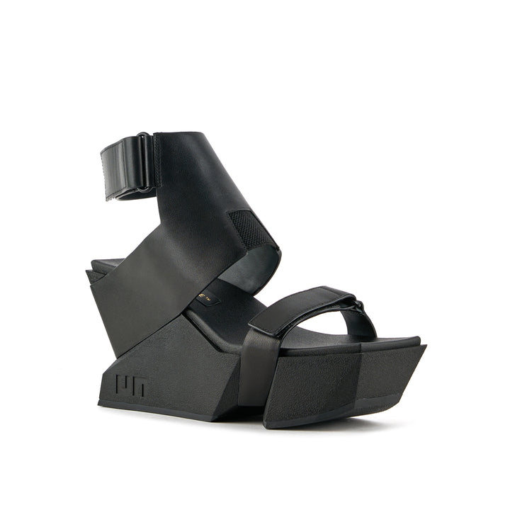 brutt a black 2 angle out