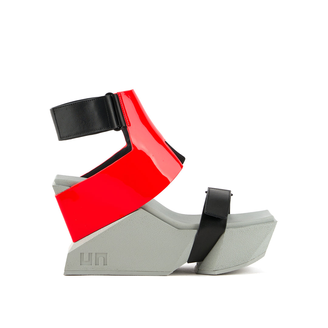 brutt a fluo red 1 outside