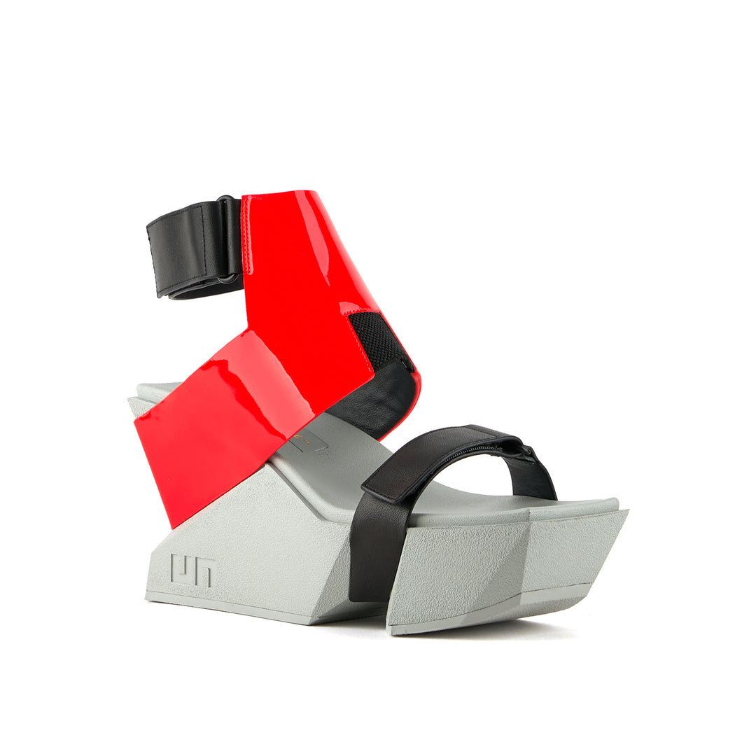 brutt a fluo red 2 angle out