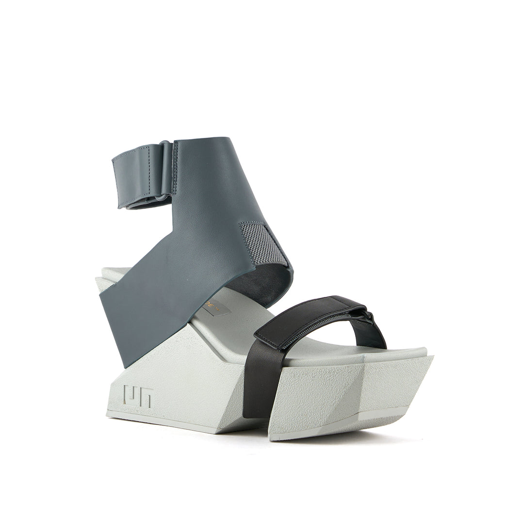 brutt a steel 2 angle out