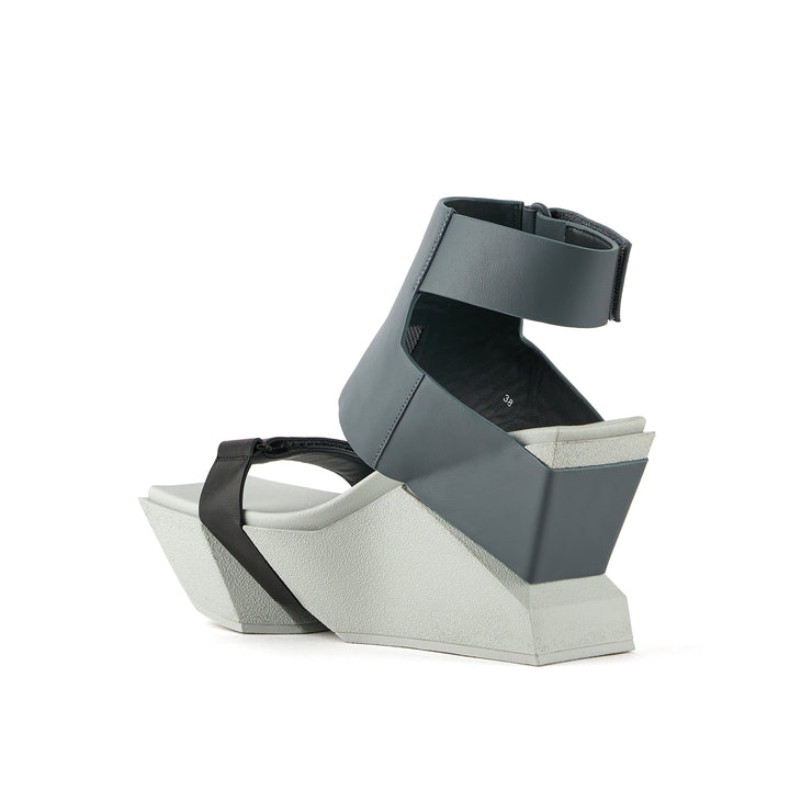 brutt a steel 4 angle in