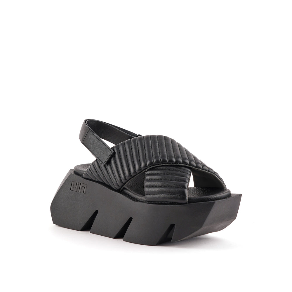 bull puffier black 2 angle out