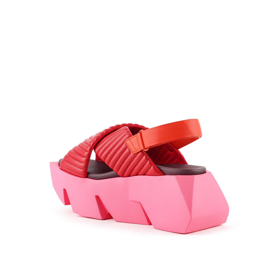 bull puffier lily 4 angle in