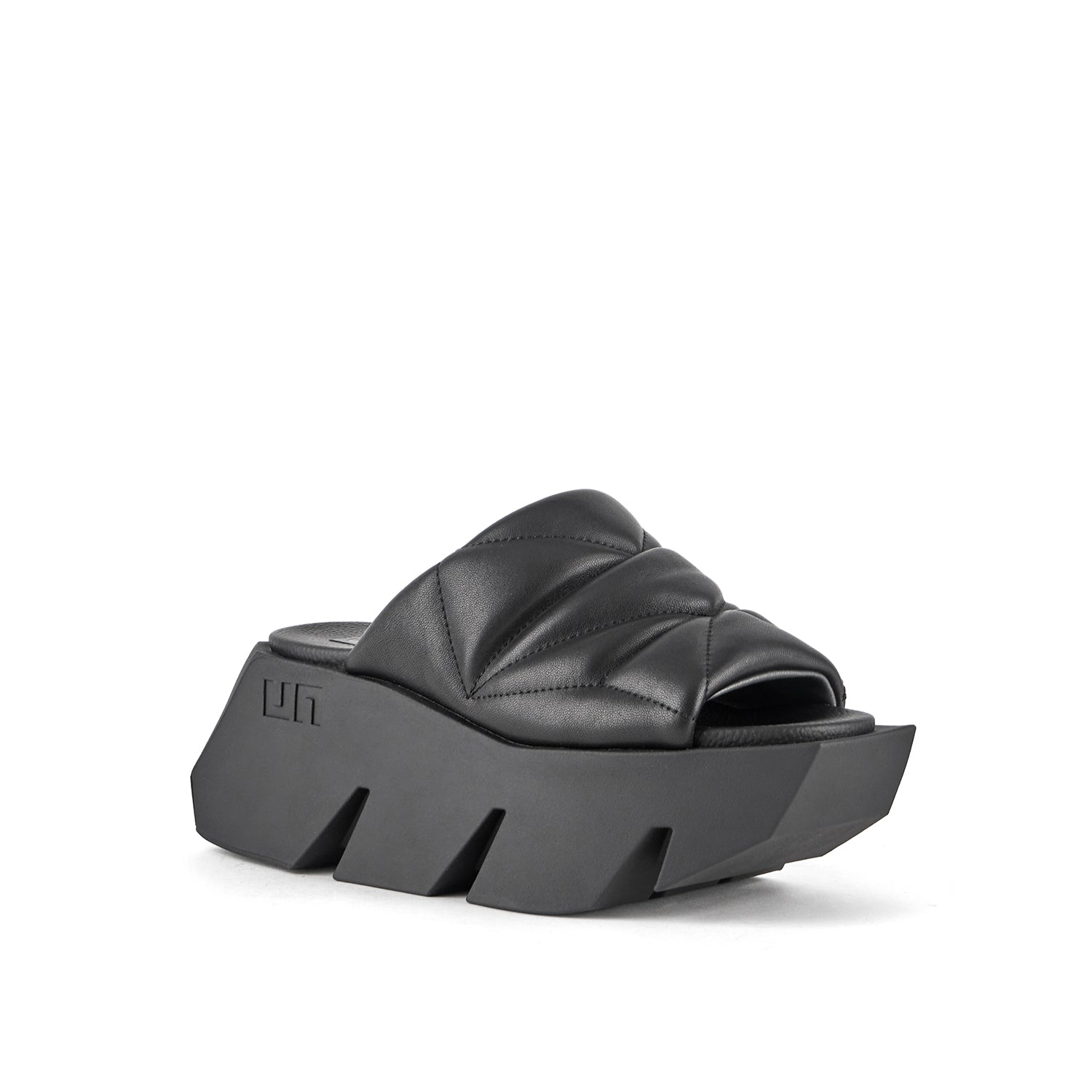 Bull Puffy – United Nude
