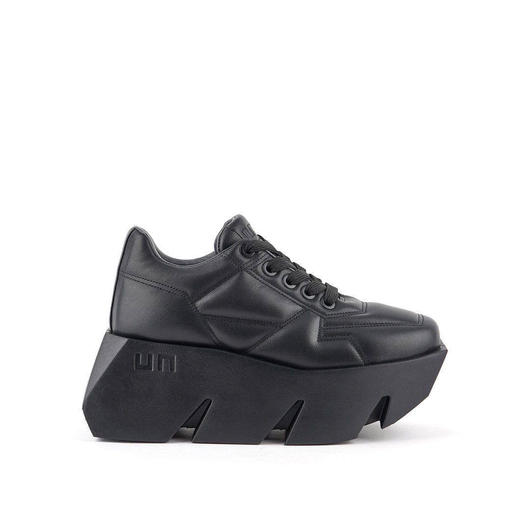 bull puffy sneaker black ii 1 outside